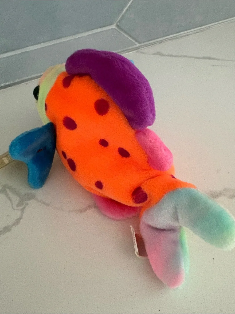 Ty Beanie Baby Lips the Fish 1999 Retired with All Tags and Tag Protector NWMT